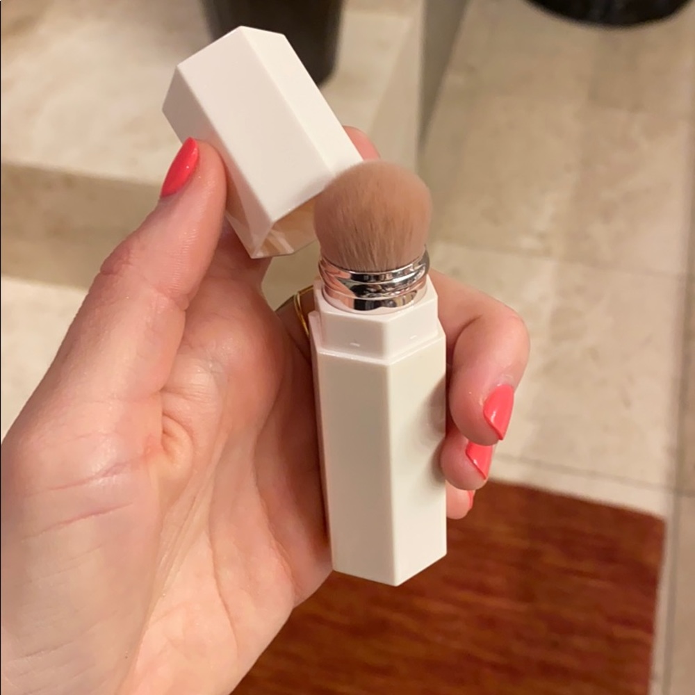 Fenty brush - Picture 4 of 4